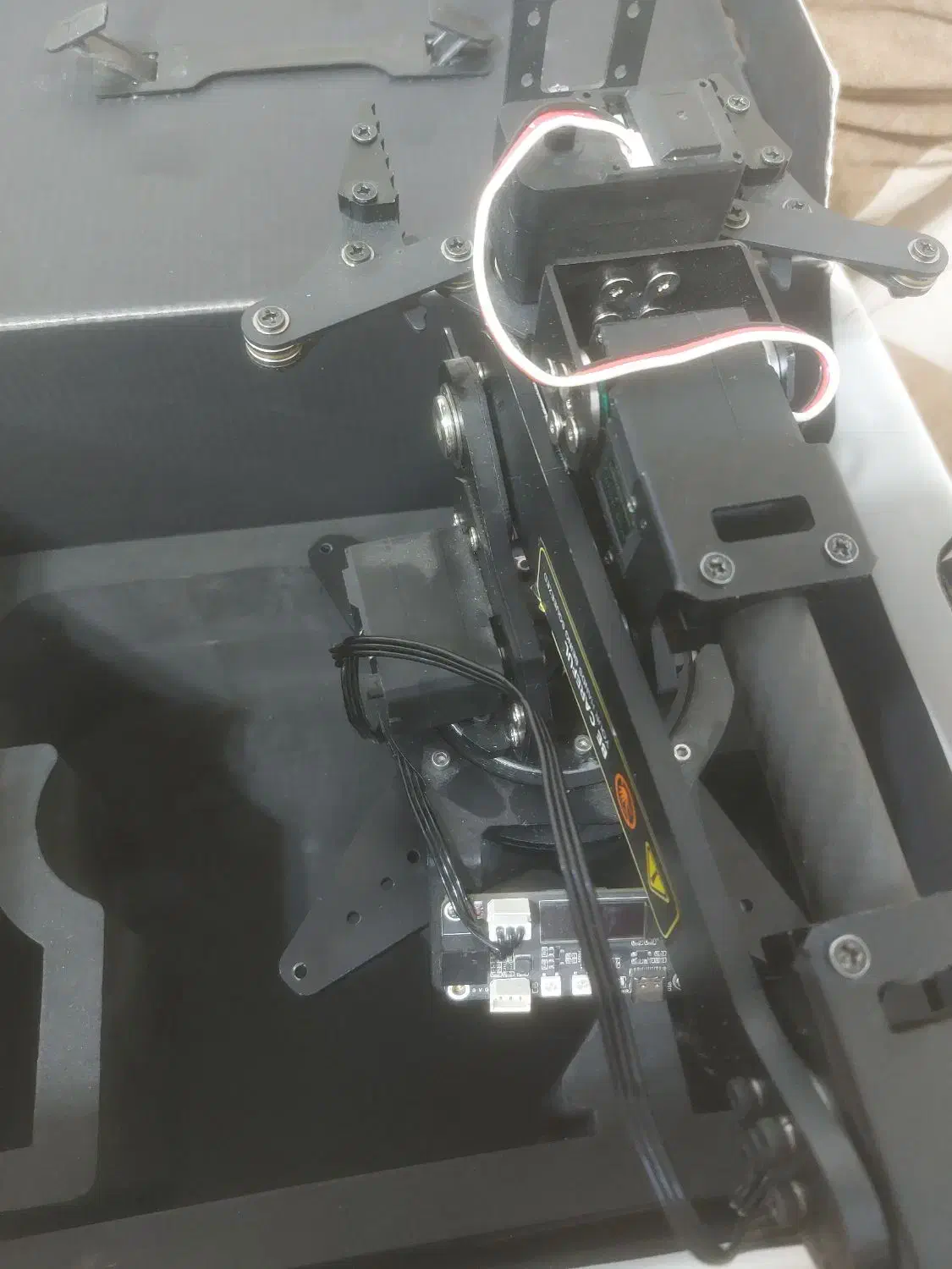 بازو با ۵ محور ازادی|ابزارآلات|اصفهان, دانشگاه اصفهان|دیوار