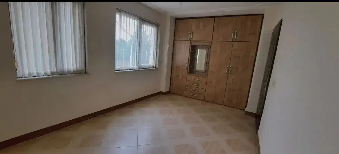 آپارتمان ورودی جدا /طبقه اول / اسپیلت وتوالت فرنگی|اجارهٔ آپارتمان|لاهیجان, کاروانسرابر|دیوار