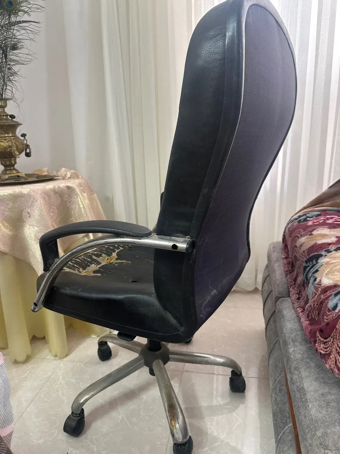 صندلی سالم|صندلی و نیمکت|قم, انسجام|دیوار