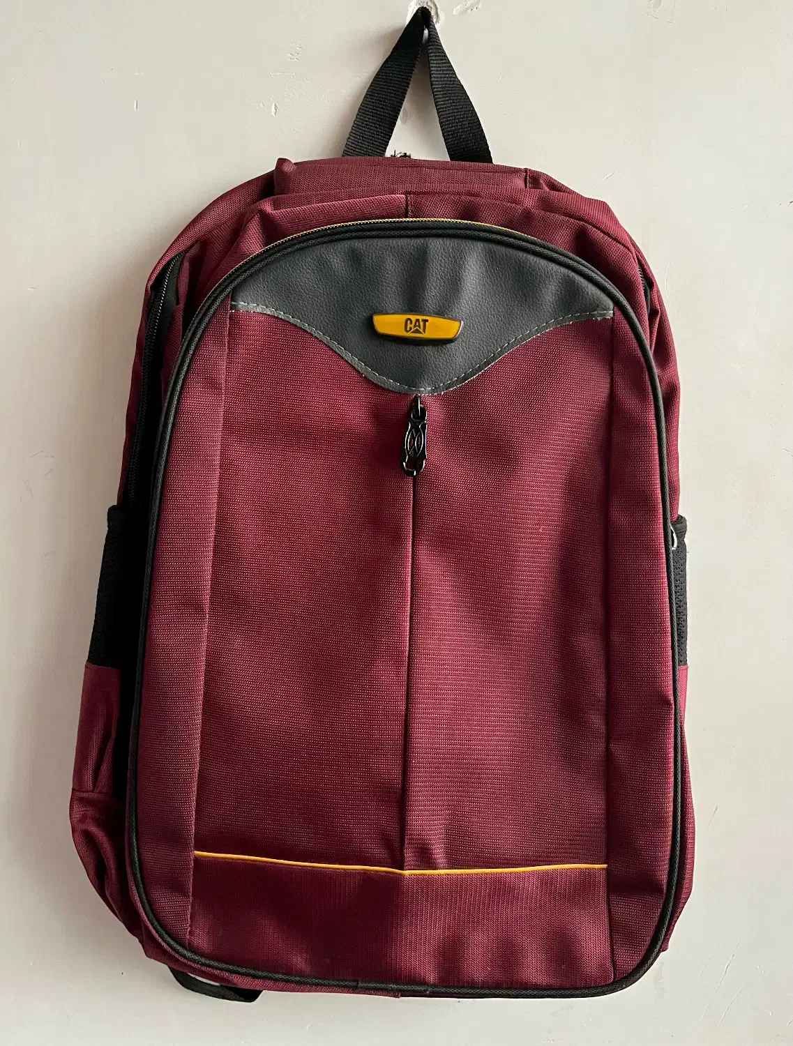 دو عدد کولهپشتی CAT تمیز و کماستفاده|کیف، کفش، کمربند|کاشان, مفتح|دیوار