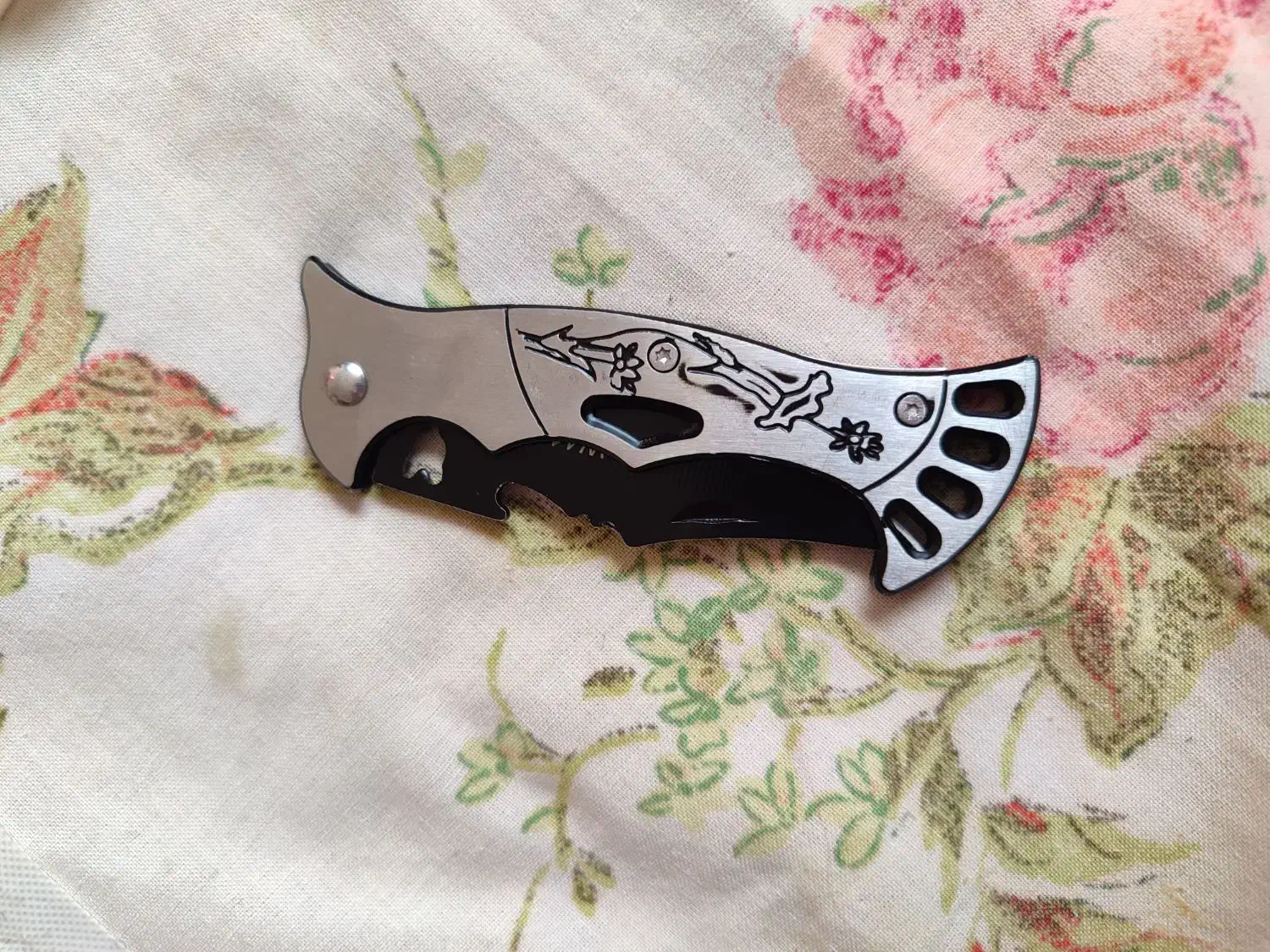 چاقوی خوشدست|کلکسیون اشیاء عتیقه|تبریز, |دیوار