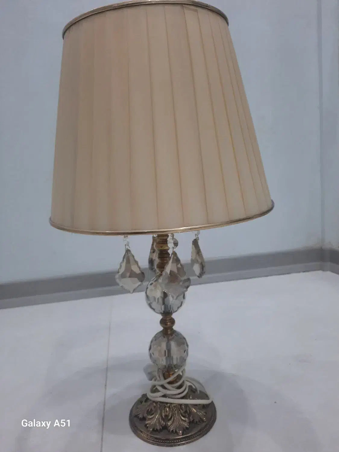 2عدد اباژور رومیزی کاملانو وسالم|چراغ خواب و آباژور|مشهد, نکاح|دیوار