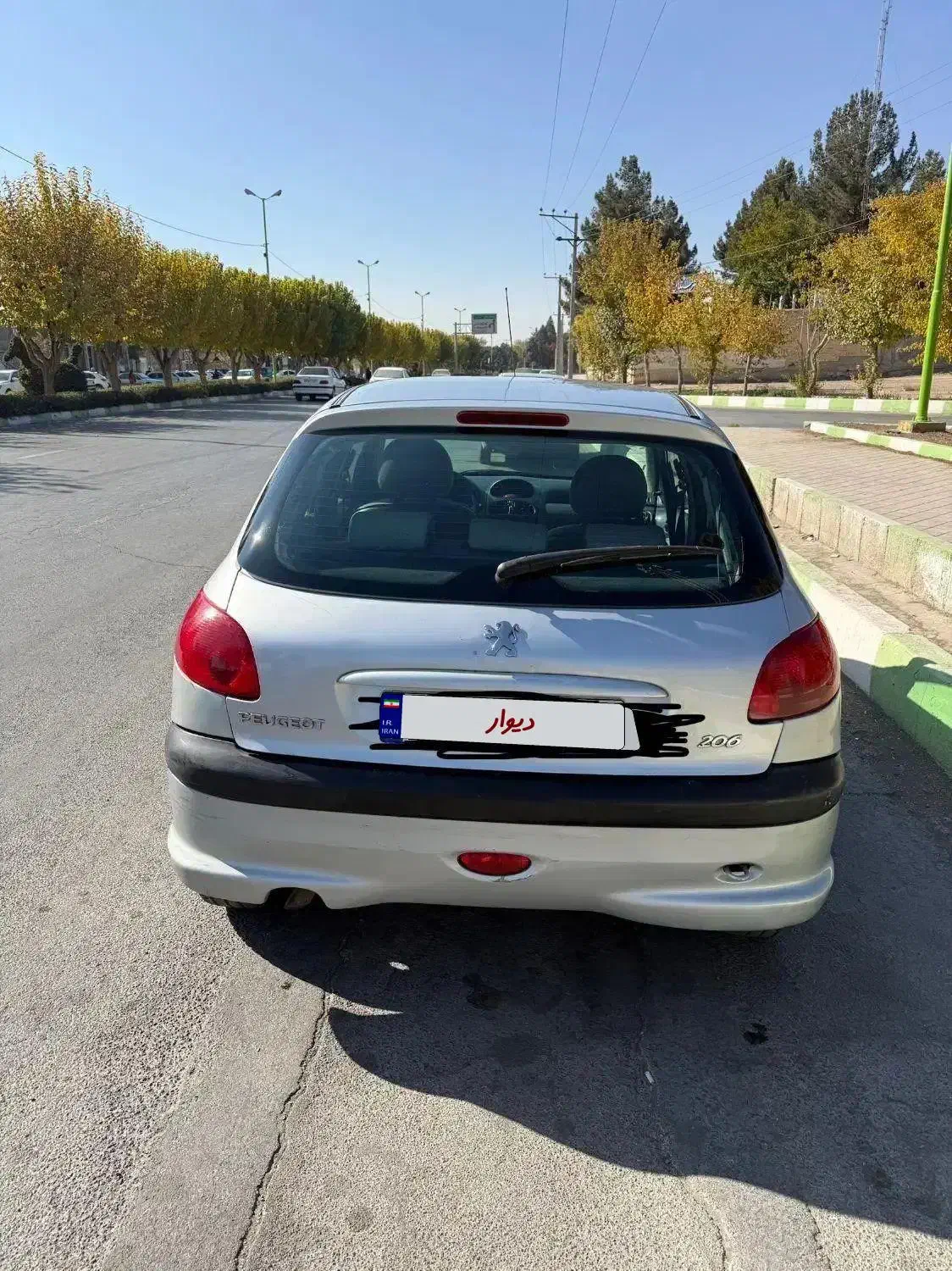 ۲۰۶مدل۸۸ بدون رنگ|خودرو سواری و وانت|لنجان, |دیوار