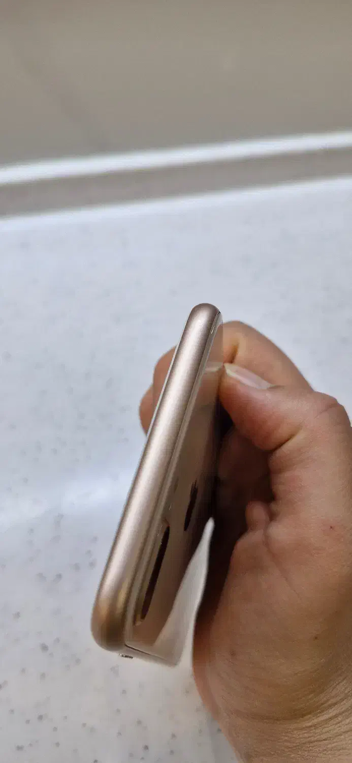 Iphone 8 plus|موبایل|اصفهان, سنبلستان|دیوار