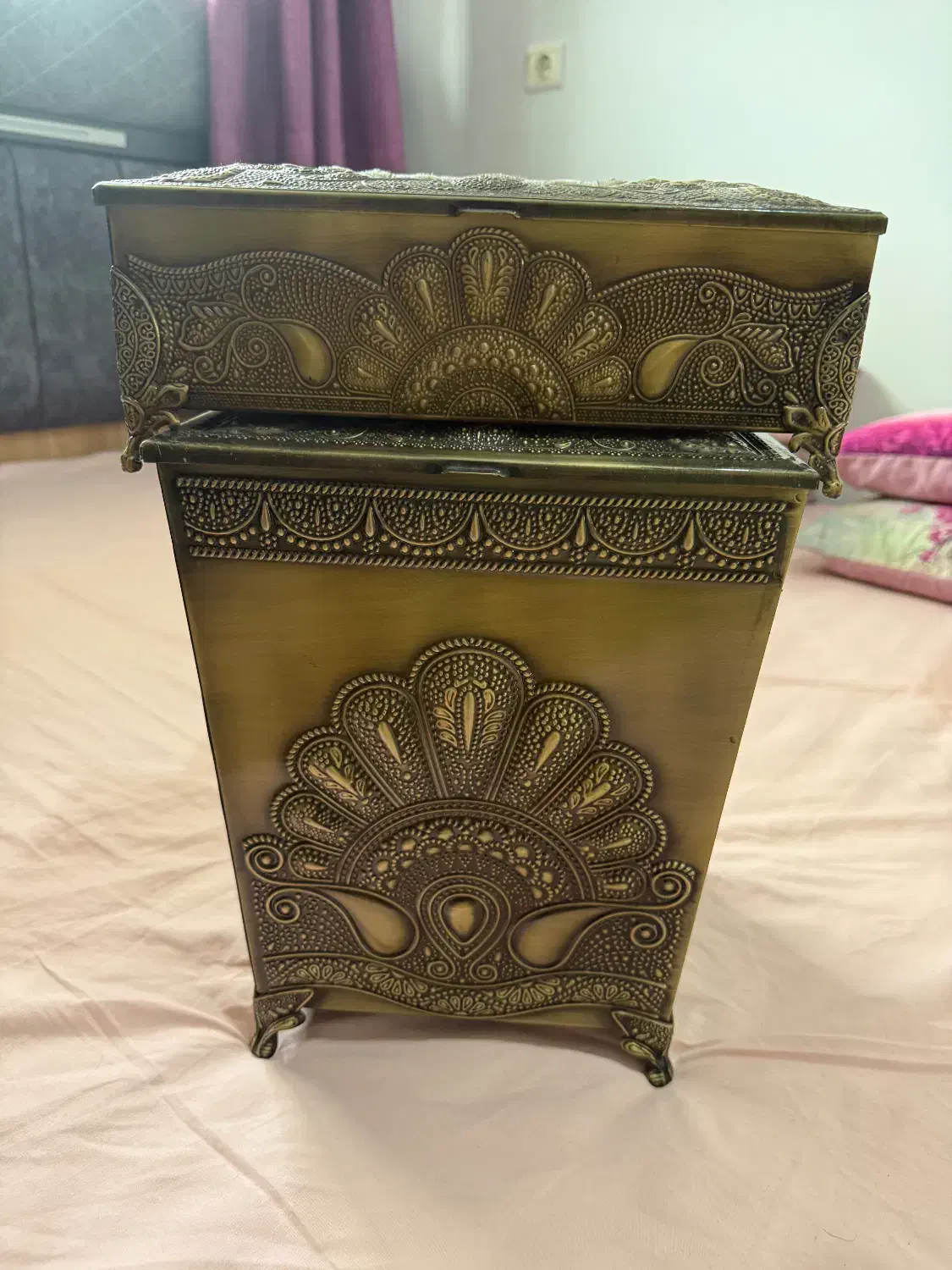 اواژور|چراغ خواب و آباژور|گرگان, |دیوار