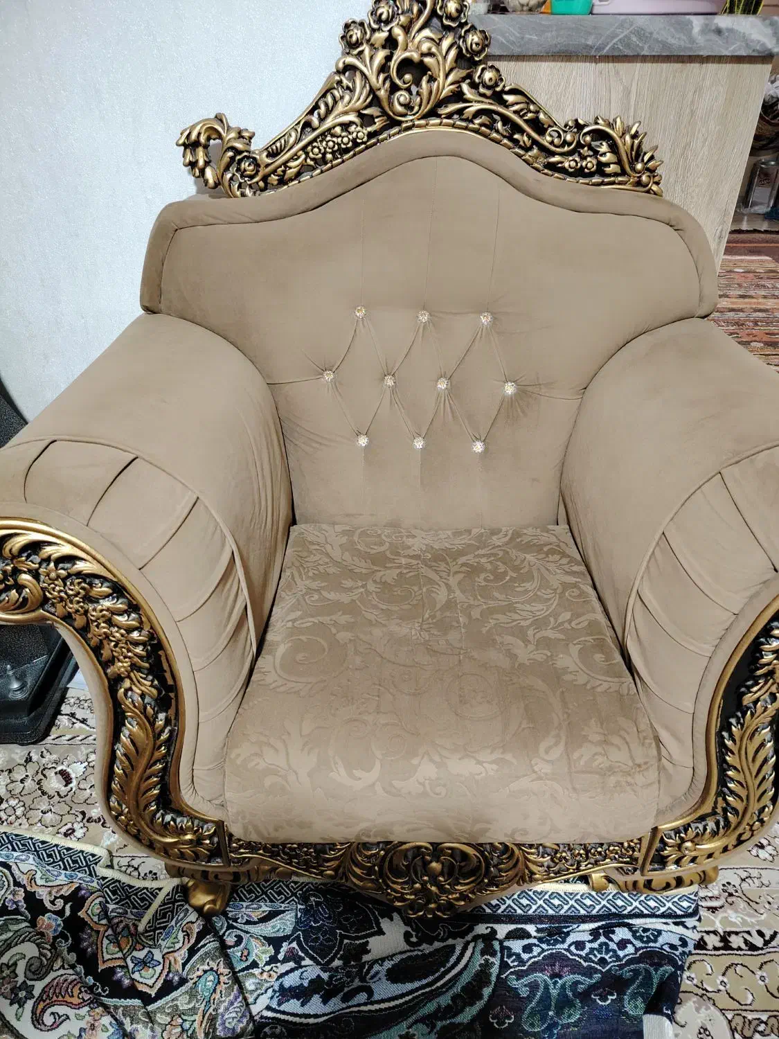 مبل هفت نفره|مبلمان خانگی و میز عسلی|رباطکریم, رباطکریم|دیوار