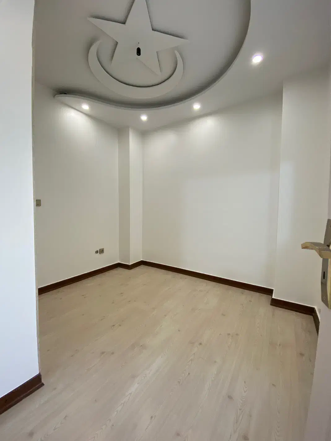 ۷۳متر/۲خوابه /فول امکانات/|فروش آپارتمان|تهران, تهرانپارس شرقی|دیوار