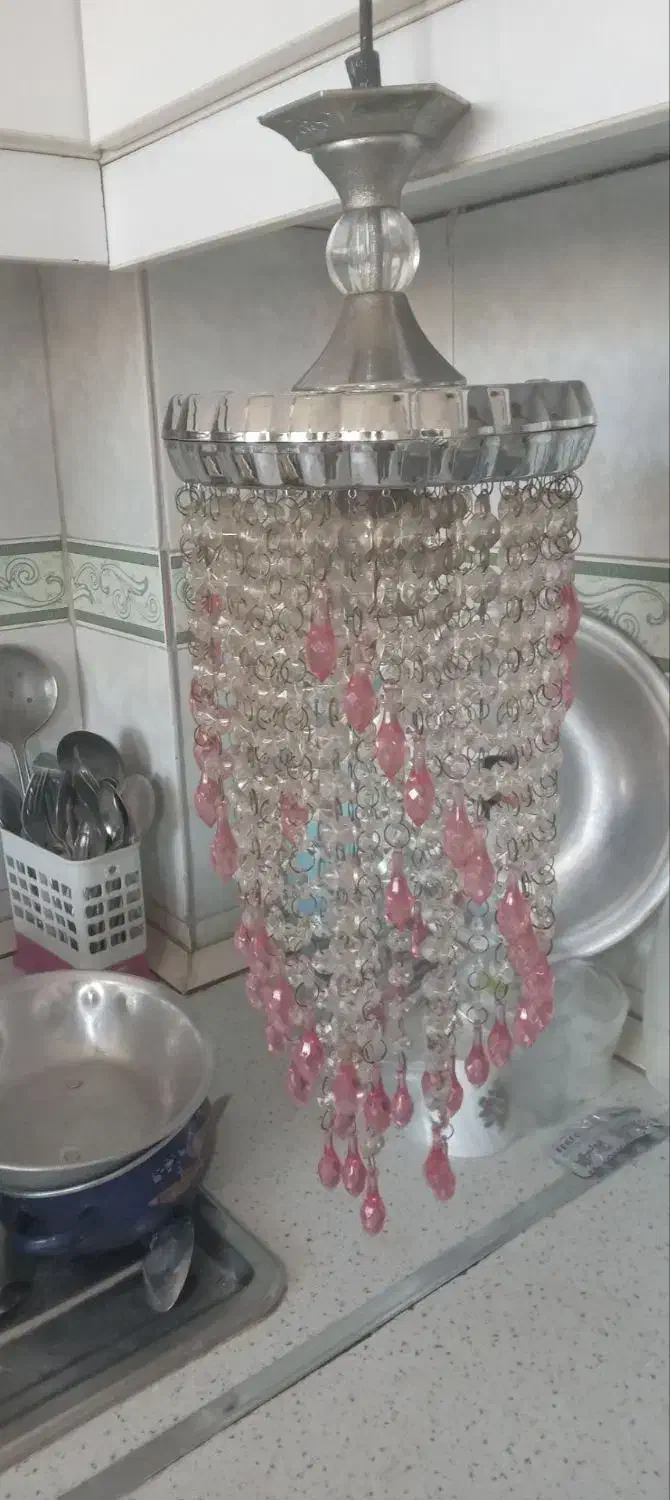 لوستر مروارید|لوستر و چراغ آویز|صومعه‌سرا, |دیوار