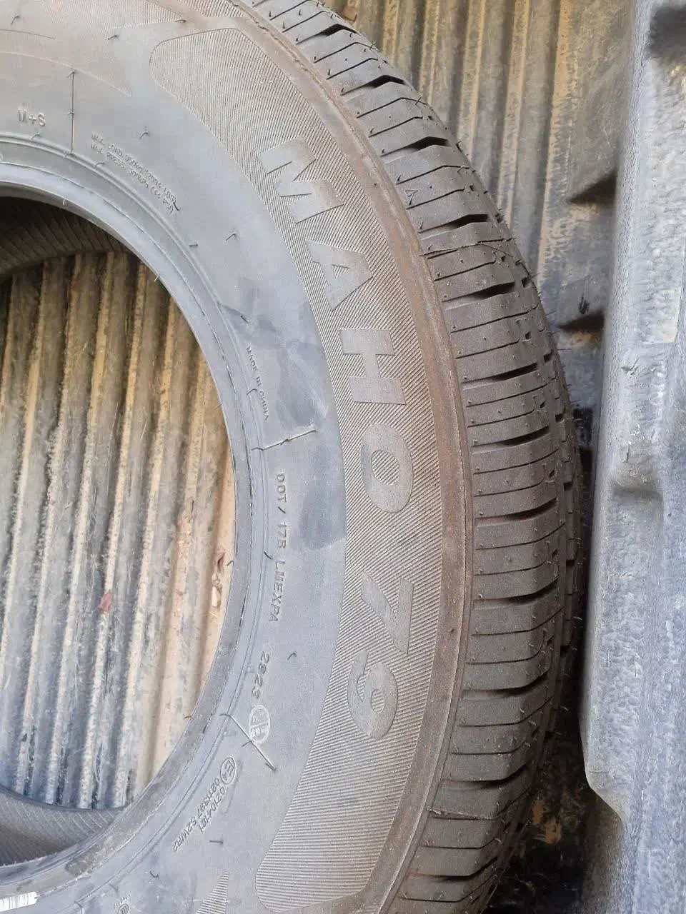 لاستیک خارجی تویوتا|قطعات یدکی و لوازم جانبی|لار, |دیوار