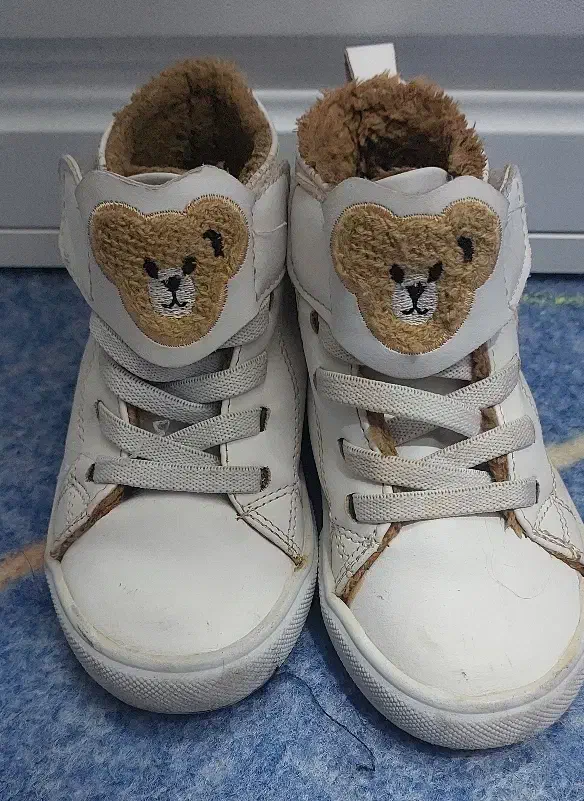 کفش اسپرت بچگانه|کفش و لباس بچه|کاشان, فاز ۲ ناجی آباد|دیوار