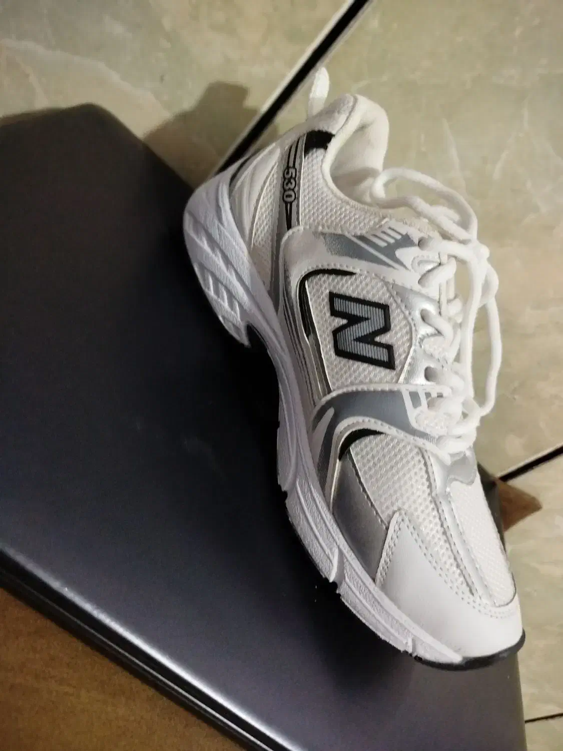 کفش اسپرت نو|کیف، کفش، کمربند|ایذه, |دیوار