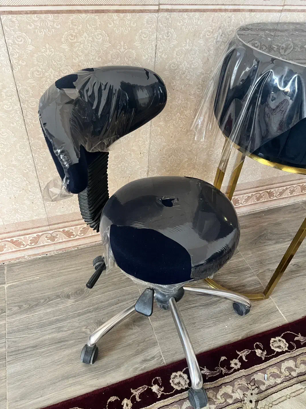 وسایل ارایشگاه تجهیزات ارایشگاه|آرایشگاه و سالنهای زیبایی|عنبرآباد, |دیوار