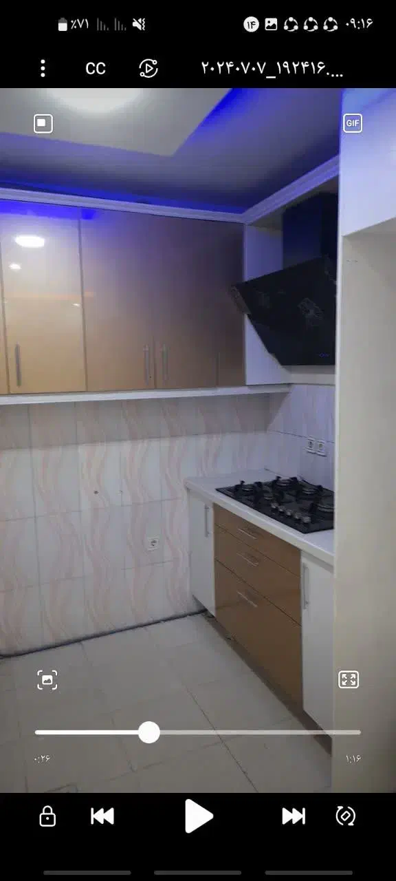 کابینت های گلاس کاملا سالم وتمیز|مصالح و تجهیزات ساختمان|چهارباغ, |دیوار