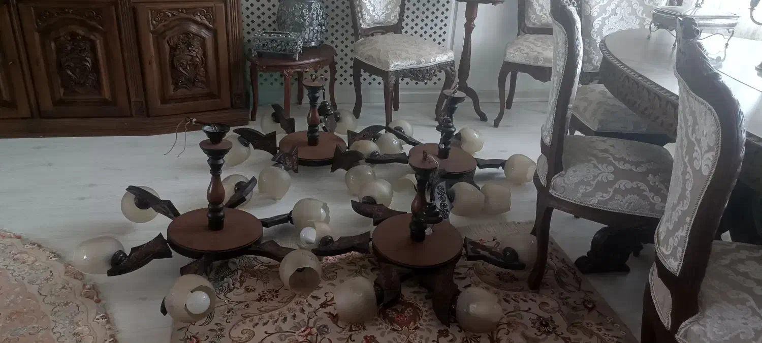 لوستر  ۶ شاخه چوبی با حباب نوری زیر .|لوستر و چراغ آویز|چالوس, |دیوار