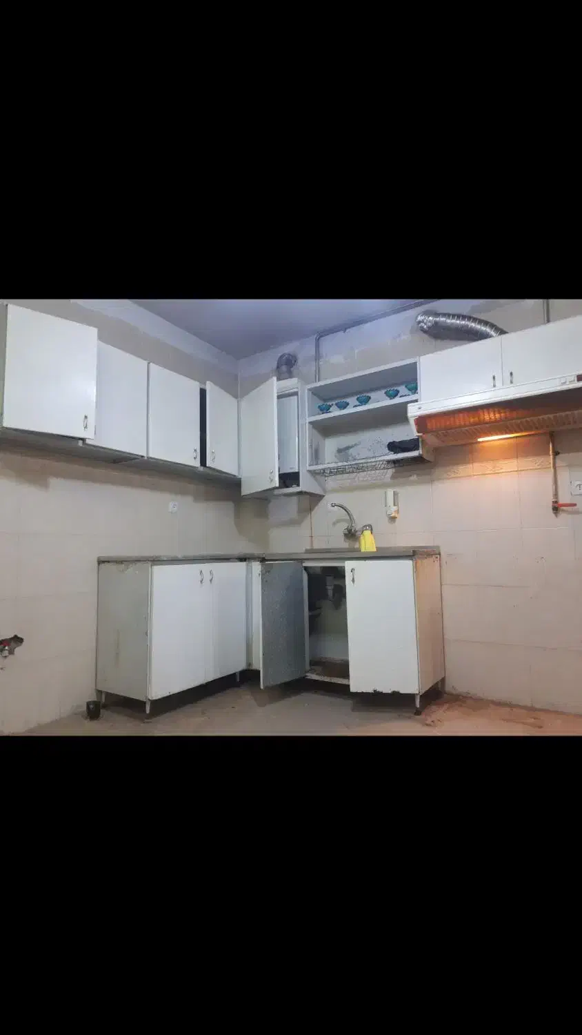 کابینت دسته دو ، سینک استیل ، هود ،|آب‌چکان و نظم‌دهنده ظروف|سبزوار, قصبه اب یمین|دیوار