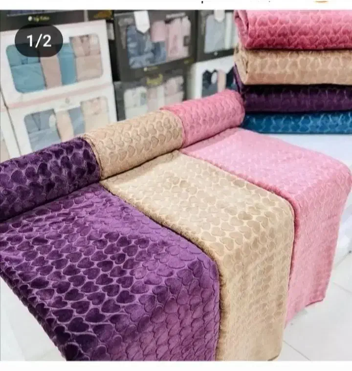 پتوی شادیلون برجسته ۸۰۰هزارتومان|رختخواب، بالش، پتو|گرگان, |دیوار