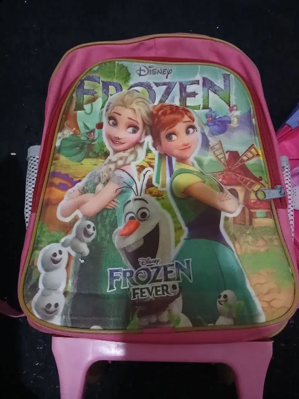 کیف مدرسه چمدانی|کیف، کفش، کمربند|کاشان, فین بزرگ|دیوار