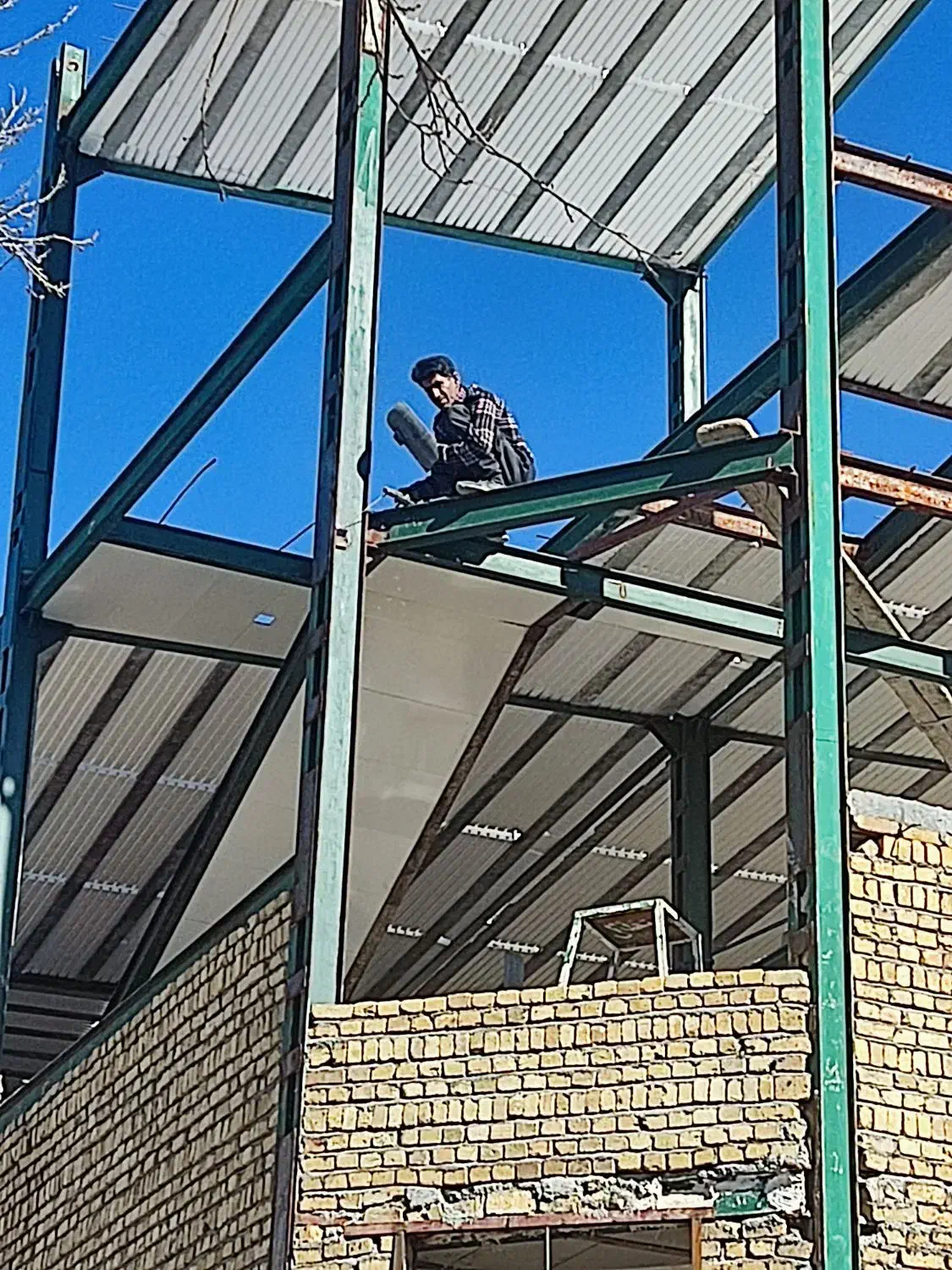 جوشکارثابت شیروانی کمددیواری نبشی کشی|خدمات پیشه و مهارت|کوهدشت, |دیوار