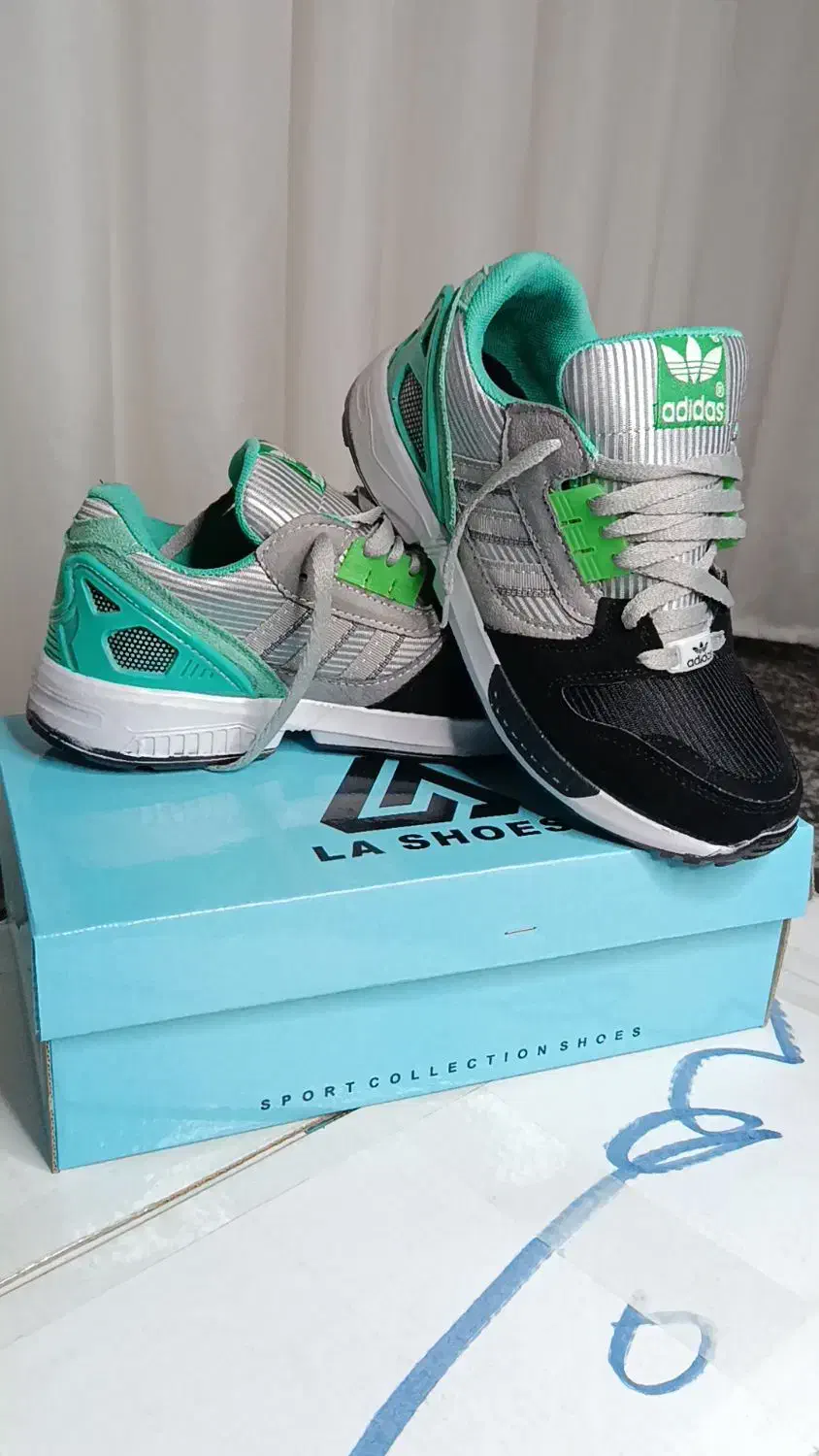 کتونی آدیداس zx8000|کیف، کفش، کمربند|مشهد, بهاران|دیوار