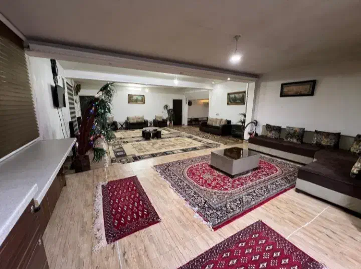 ویلاباغ پردیس|اجارهٔ کوتاهمدت ویلا و باغ|بروجرد, |دیوار