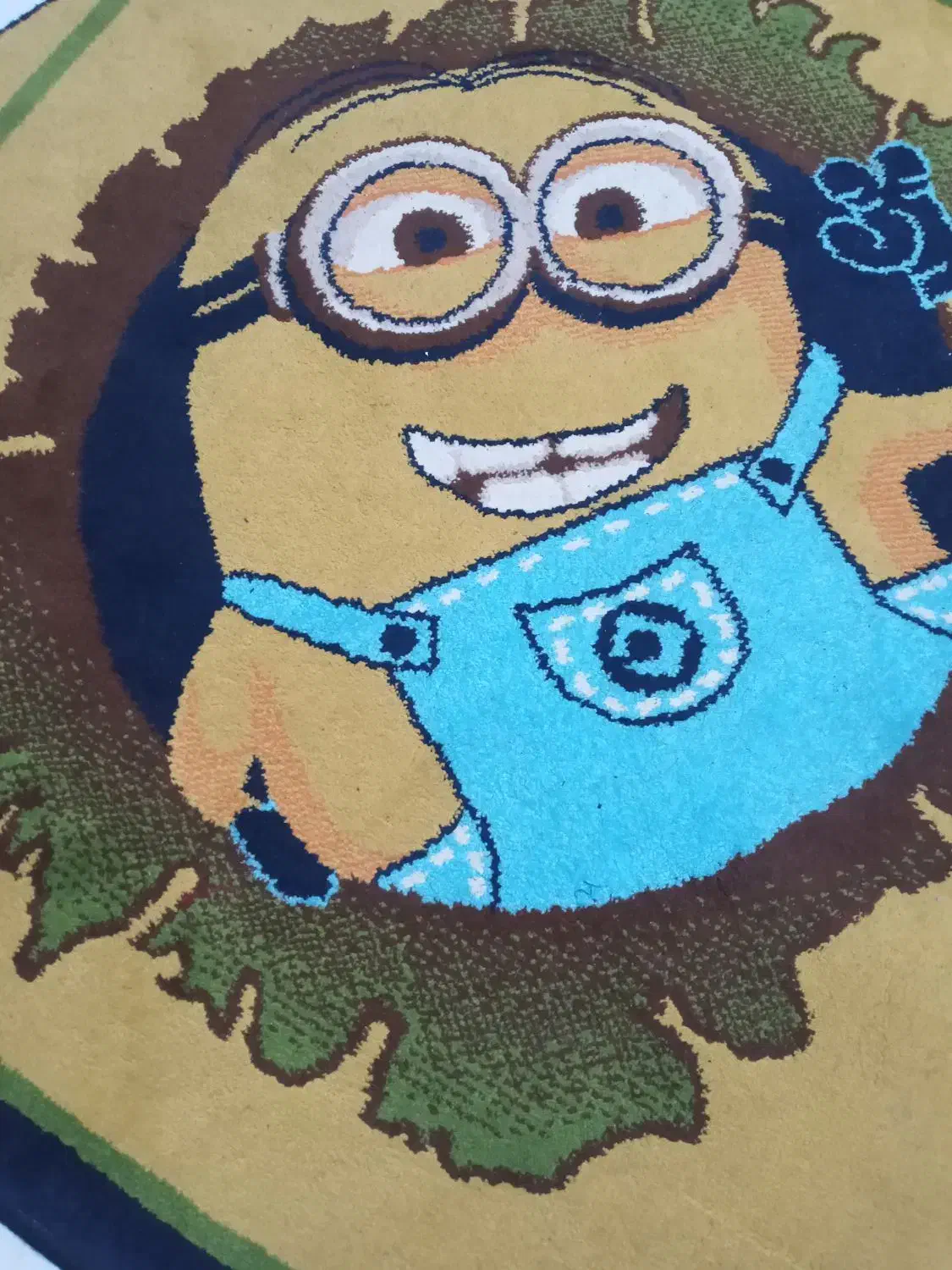 فرش فانتزی یک در یک گرد|فرش|رشت, هلال احمر|دیوار