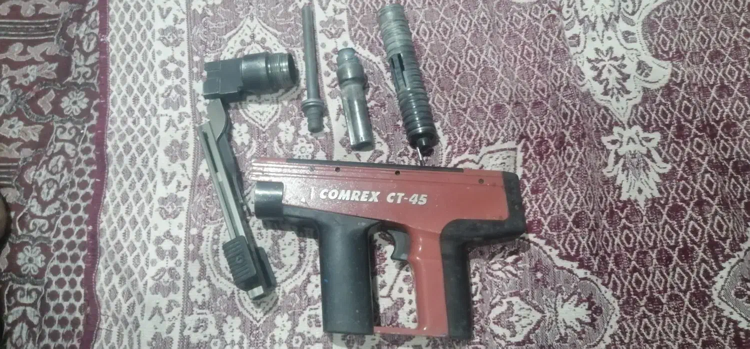 تفنگ میخ کوب درحد نو خیلی کم کار|ابزارآلات|نیشابور, شهرک رضوی|دیوار