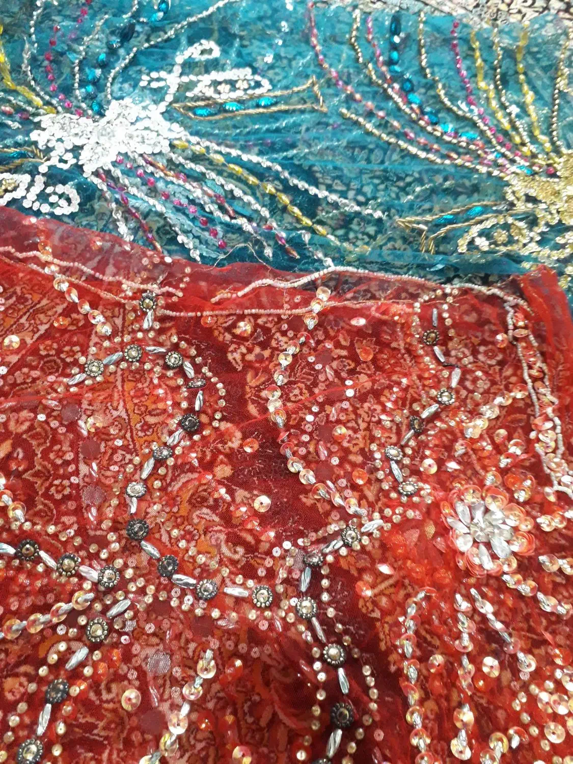 دسمال|لباس|بانه, |دیوار