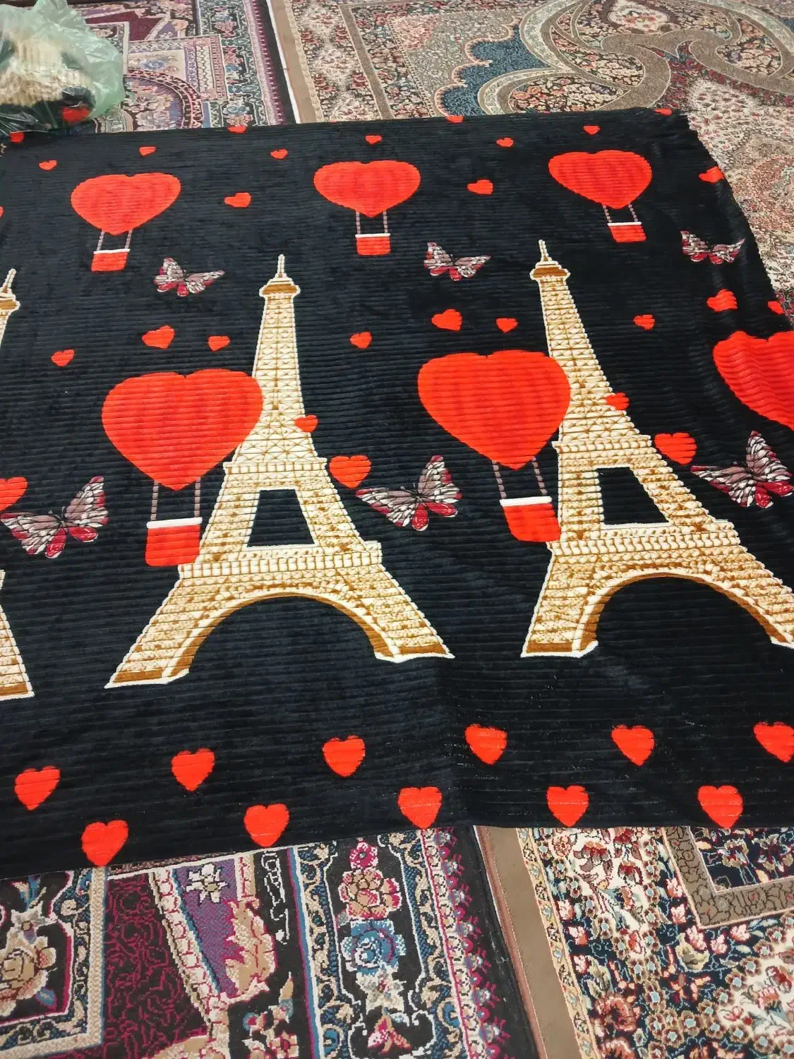 پتومسافرتی|رختخواب، بالش، پتو|برخوار, |دیوار