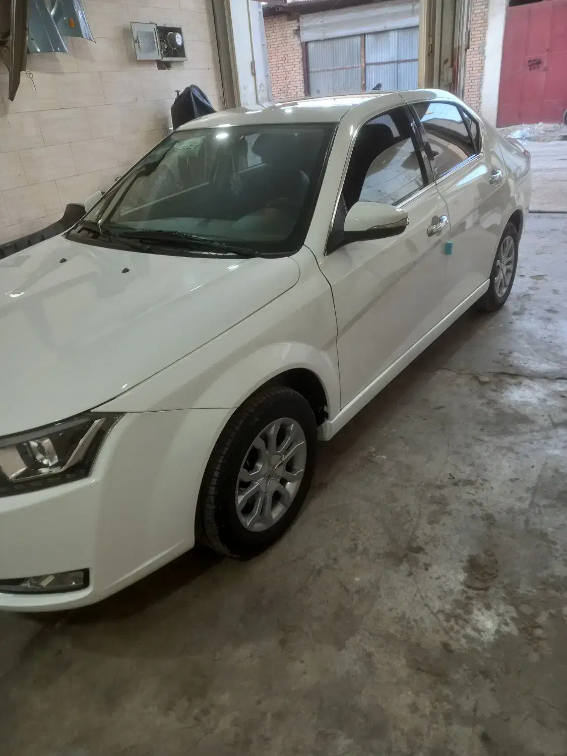 دنا پلاس پنج دنده بدون رنگ|خودرو سواری و وانت|امیدیه, |دیوار