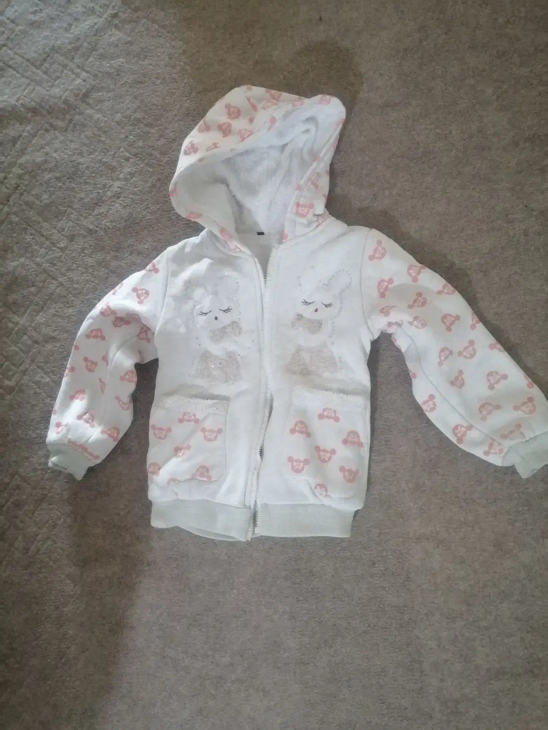 کفش و لباس بچگانه|کفش و لباس بچه|سبزوار, قائم|دیوار