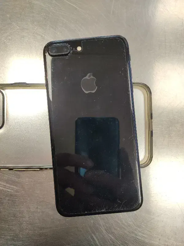 ایفون ۷ پلاس ۱۲۸|موبایل|تهران, فرمانیه|دیوار