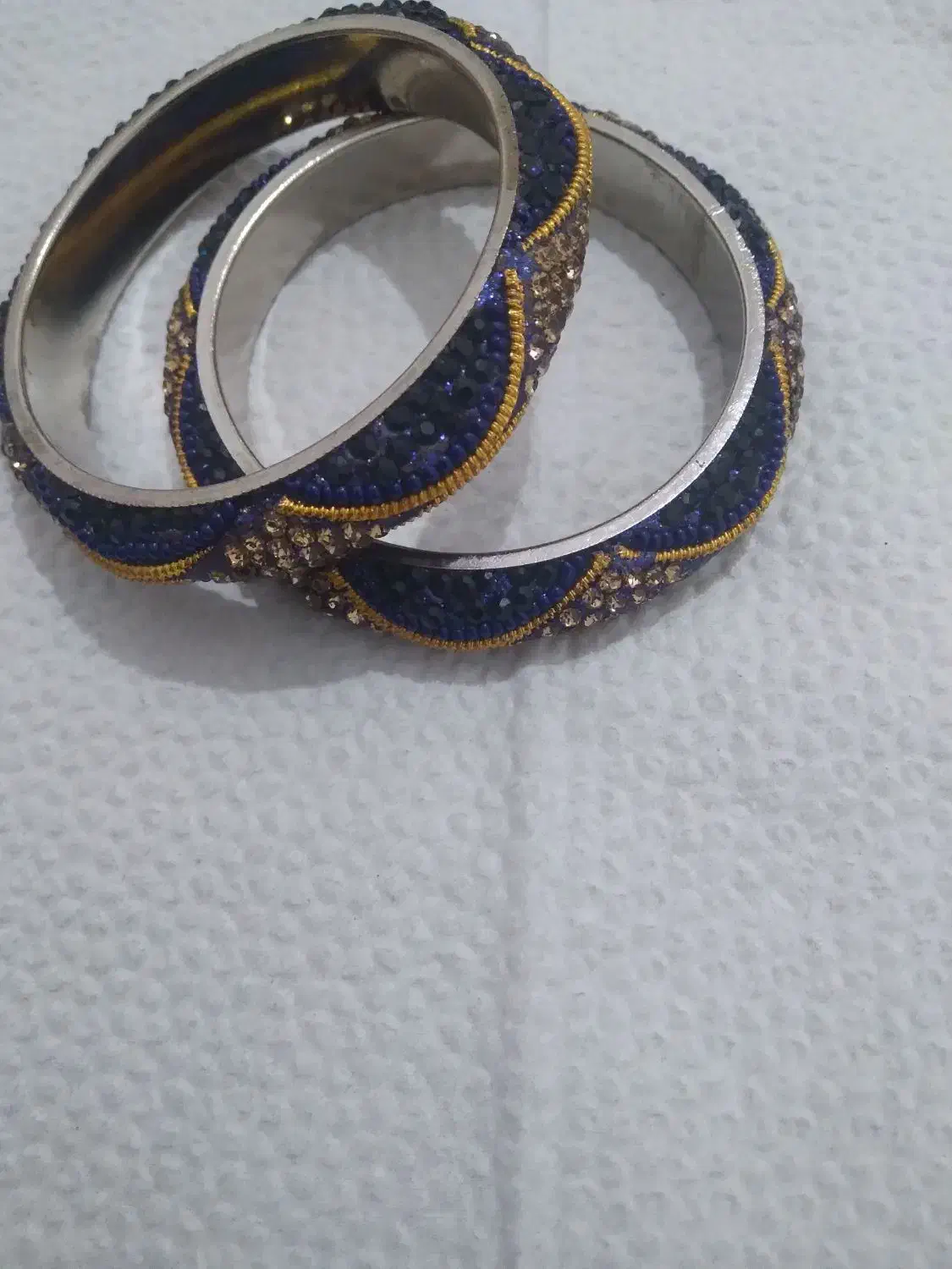 النگوزیبا|بدلیجات|اصفهان, اصفهانک|دیوار