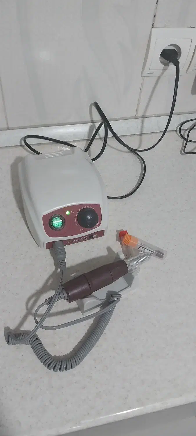 سوهان یووی|آرایشی، بهداشتی، درمانی|اشتهارد, |دیوار