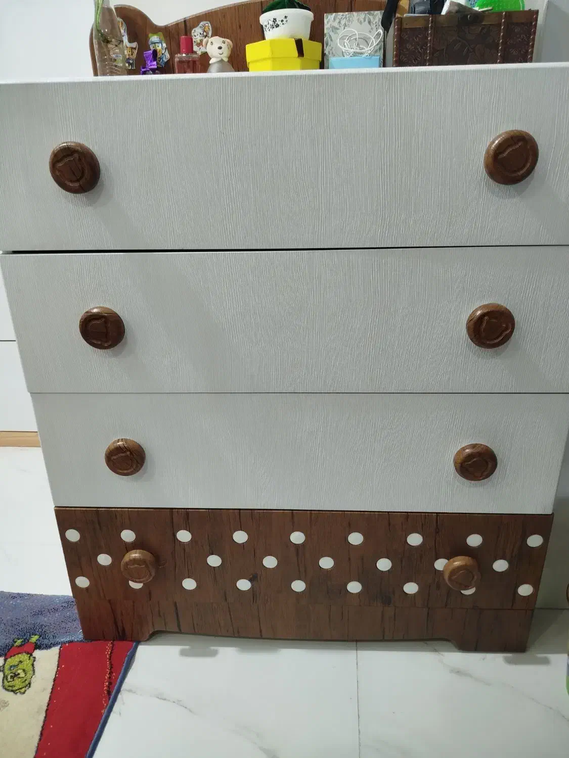 تخت .دراور.کمد و ویترین|تخت و سرویس خواب|اصفهان, جاوان|دیوار