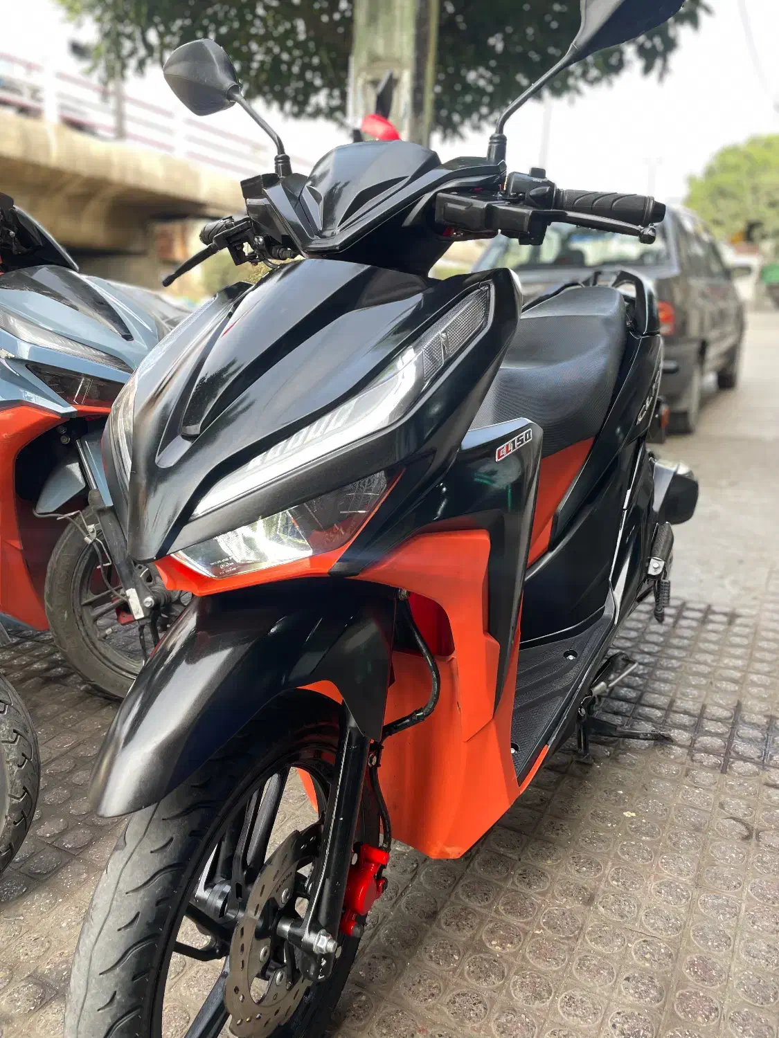 کلیک ۱۵۰ درحد خشک|موتورسیکلت|بابل, |دیوار