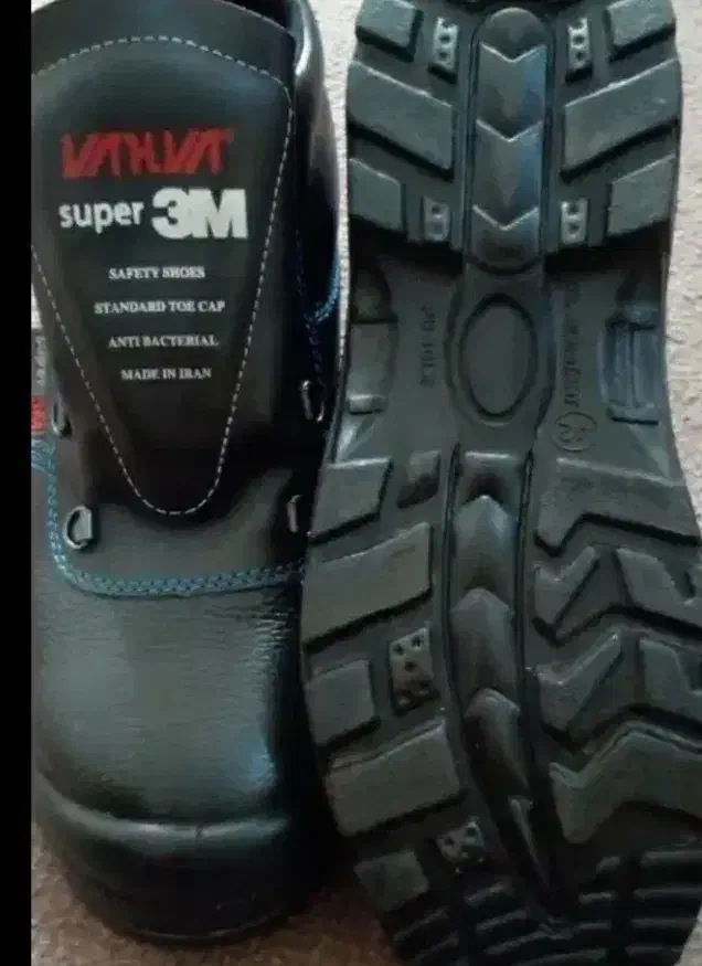 کفش کار یحیی نو و دستکش|کیف، کفش، کمربند|زنجان, |دیوار