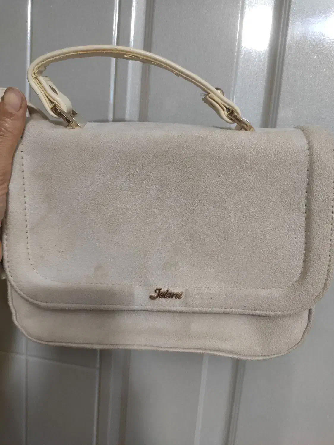 کیف|کیف، کفش، کمربند|قرچک, پویینک|دیوار