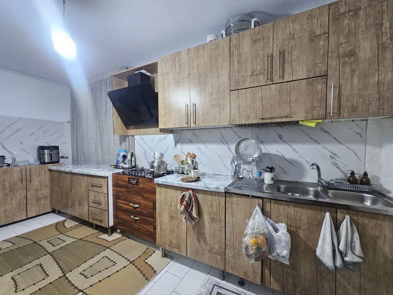 ۹۰ متر/فول امکانات/سالن پرده خور/فلکه اول