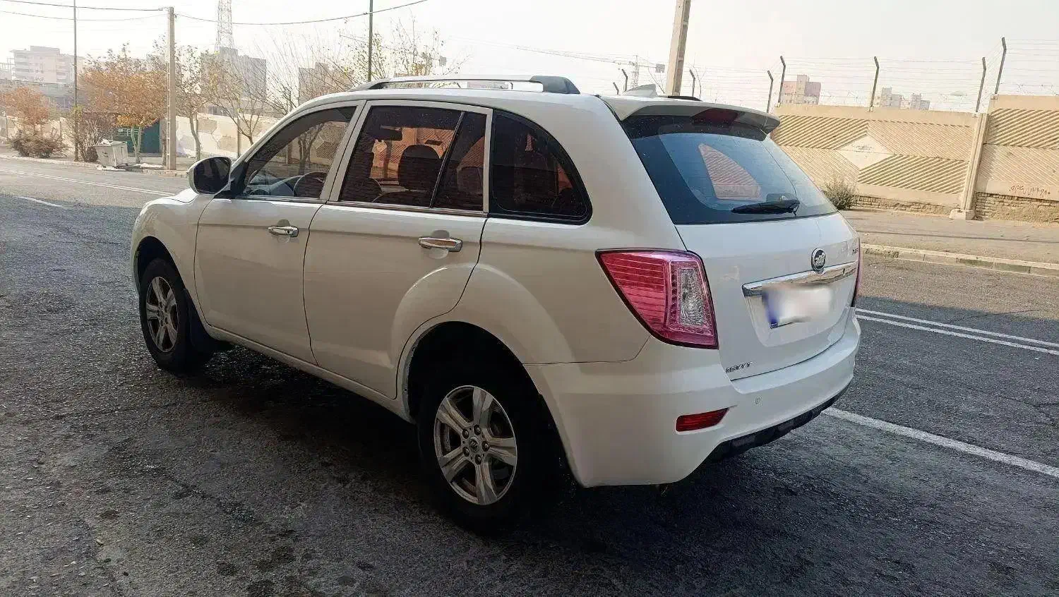 لیفان X60 دنده مدل 1395 سند دست اول بدون رنگ|خودرو سواری و وانت|تهران, استخر|دیوار