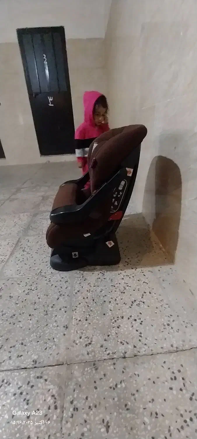 صندلی کودک ماشین|تخت و صندلی بچه|باغستان, |دیوار