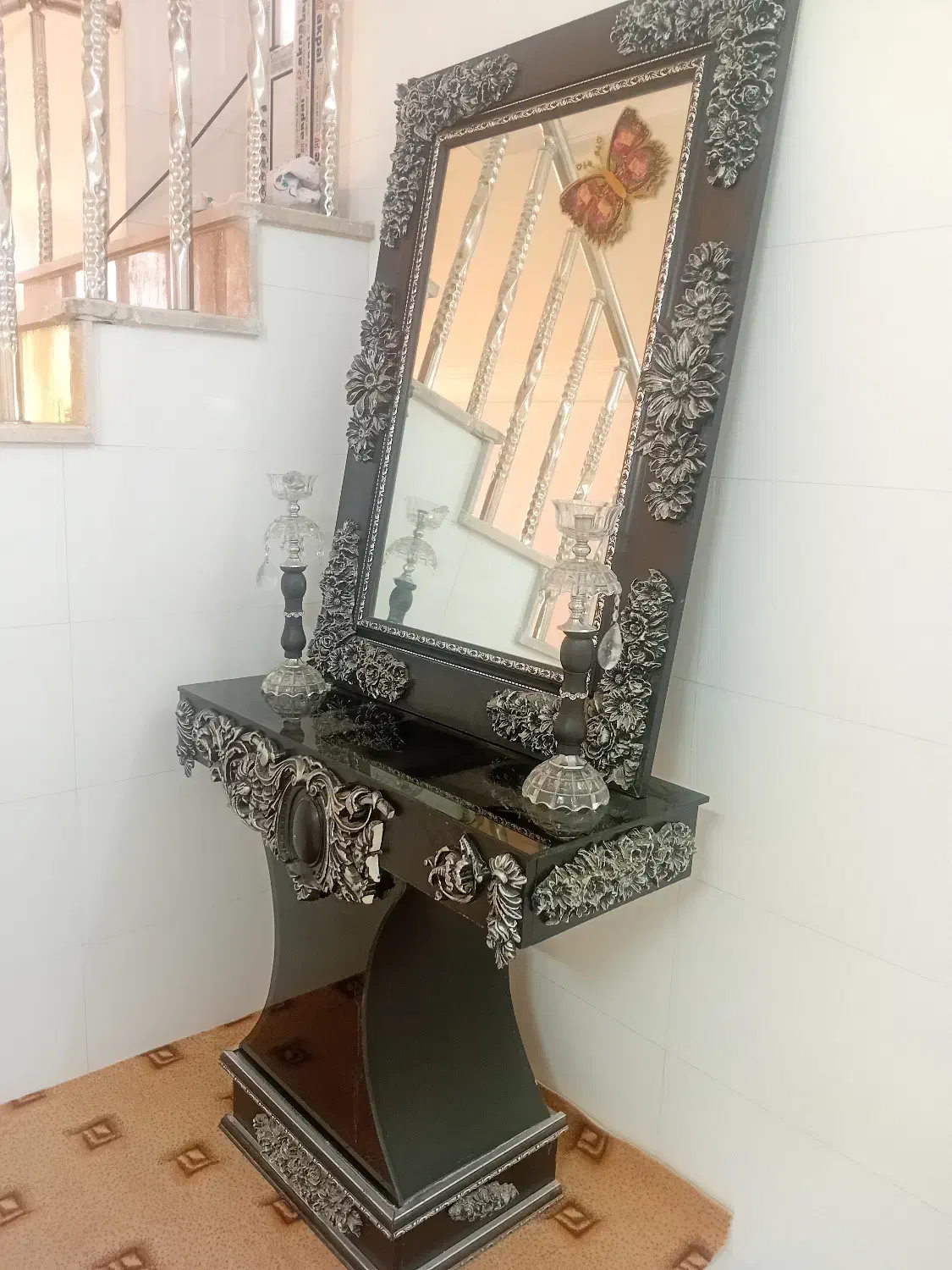 میز و آینه و شمعدان|مبلمان خانگی و میز عسلی|نیشابور, رحمت آباد|دیوار