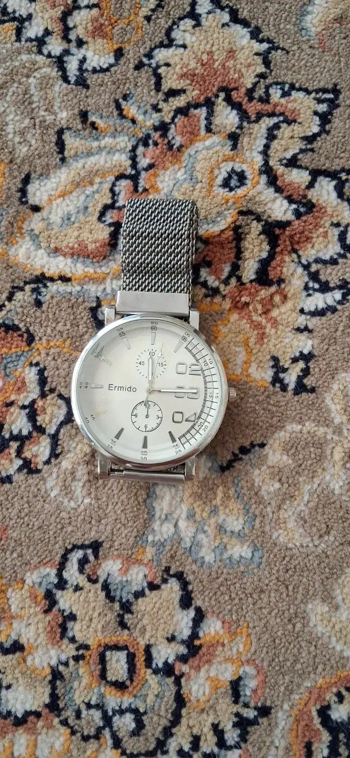 ساعت زنانه|ساعت|قم, شاه سید علی|دیوار