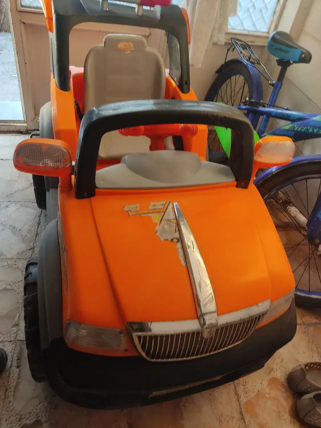 ماشین شارژی|اسباببازی|میانه, |دیوار