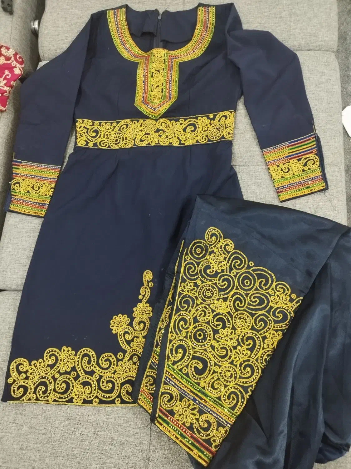 لباس سنتی گلابتون ونگین کاری|لباس|بندرعباس, |دیوار