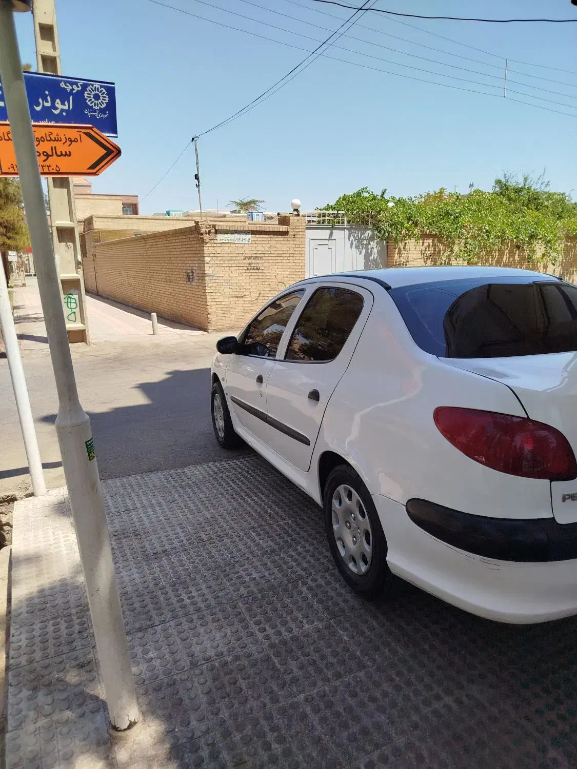 پژو 206 صندوقدار v8 موتور تیوفایو|خودرو سواری و وانت|رفسنجان, |دیوار