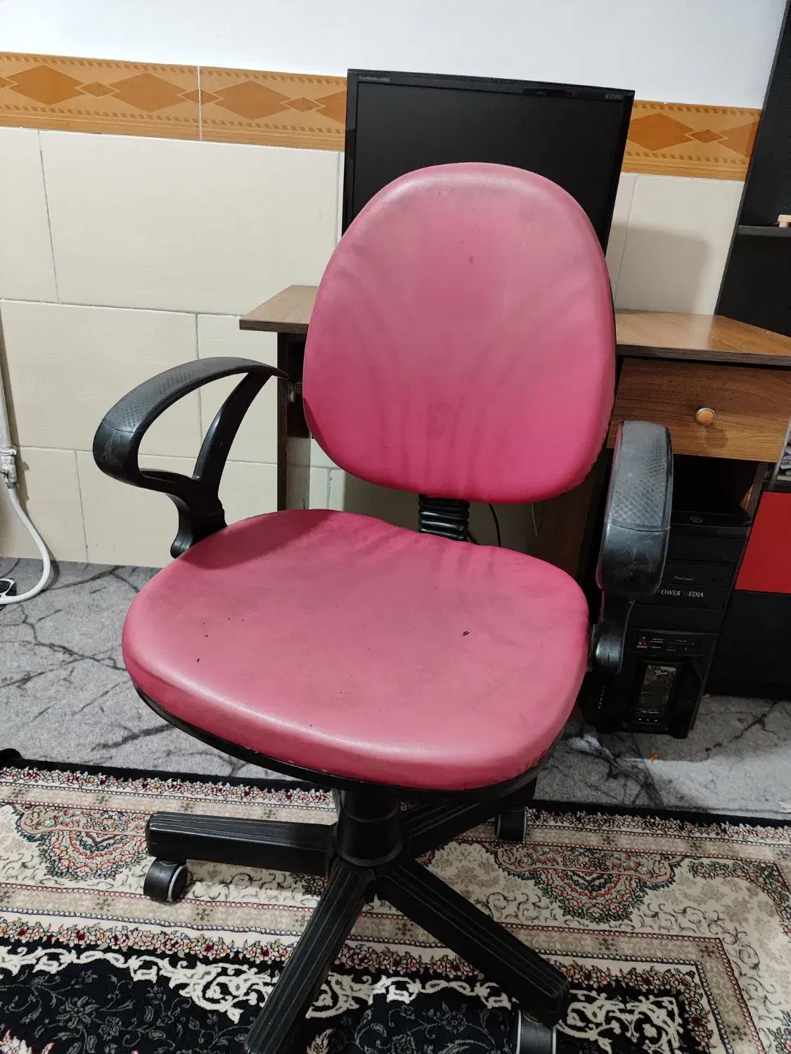 کامپیوتر|رایانه رومیزی|اراک, |دیوار