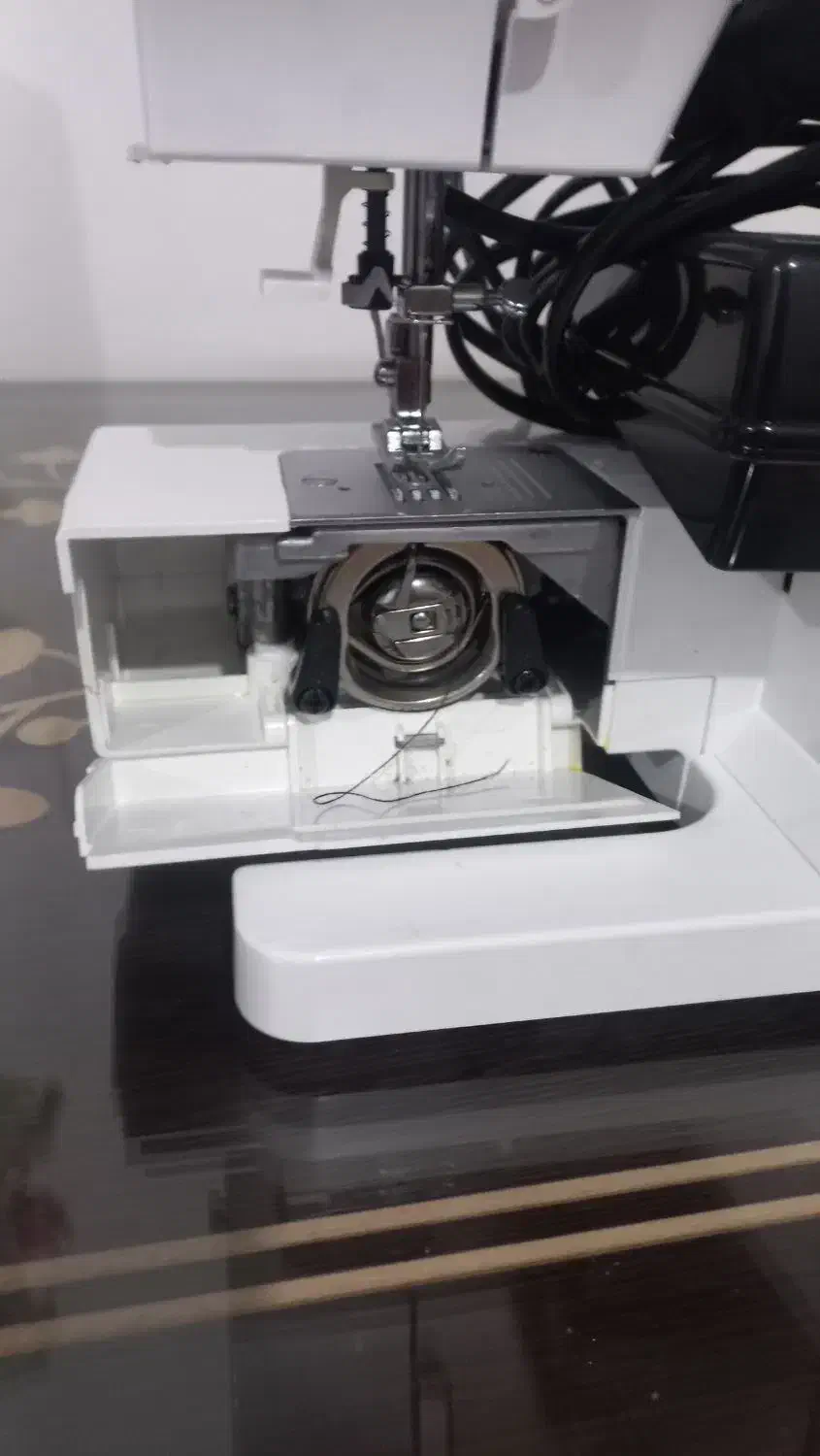 چرخ خیاطی درجه یک|چرخ خیاطی و ریسندگی|سمنان, |دیوار