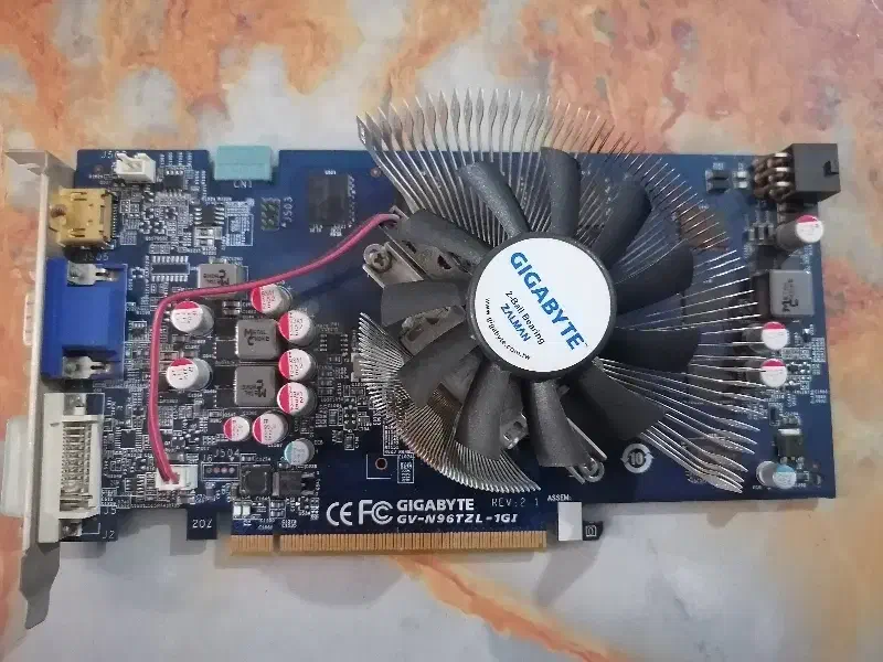 کارت گرافیک 1 گیگ Giga 9600 gt|قطعات و لوازم جانبی رایانه|قائم‌شهر, |دیوار