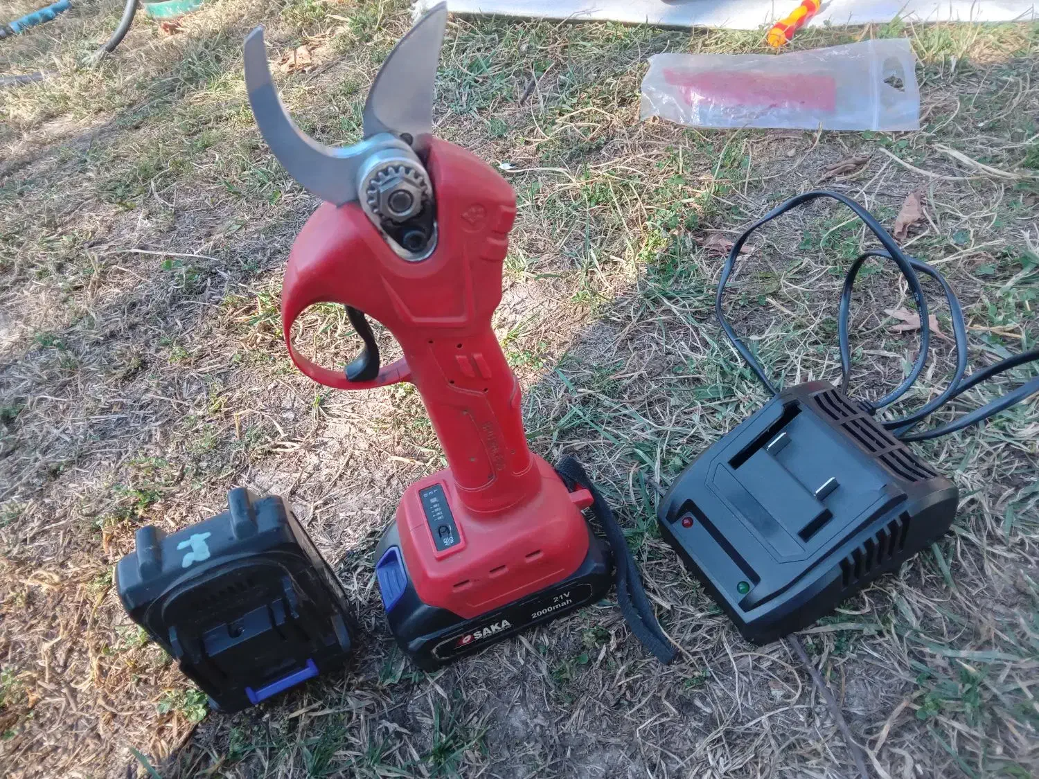 قیچی شارژی اوساکا اصل ژاپن|ابزارآلات|اشنویه, |دیوار