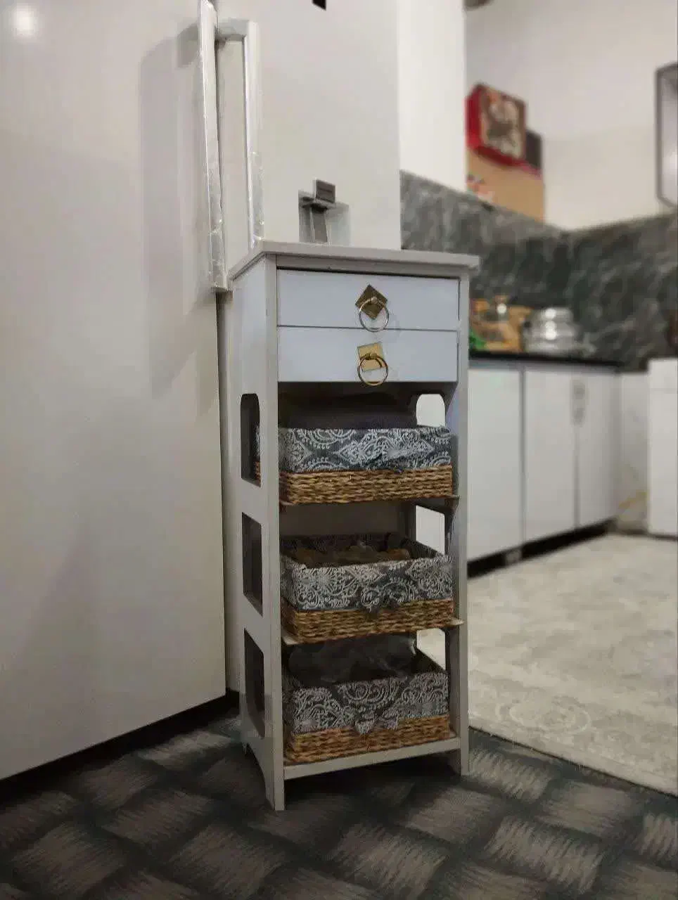 جاسیب زمینی و پیاز|میز و صندلی غذاخوری|قم, قلعه کامکار|دیوار